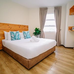 Swing & Pillows - Apple Hotel Shah Alam